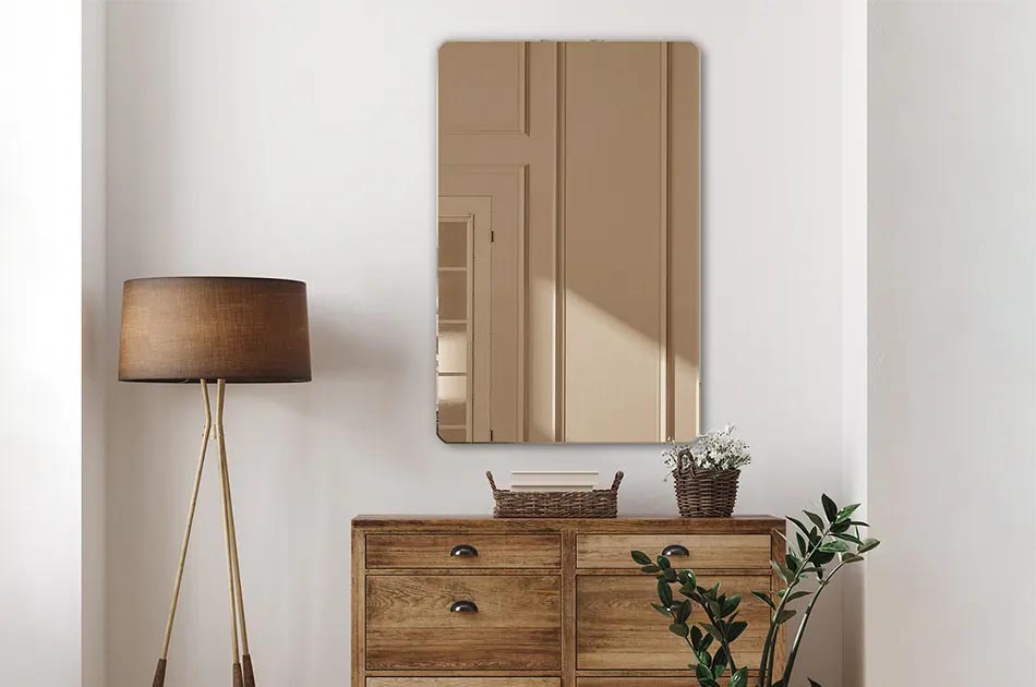 A made-to-measure mirror is the ideal solution for those who want a perfect fit. Available in a variety of sizes, our made-to-measure mirrors will add a unique touch to any interior. Choose the size you want!